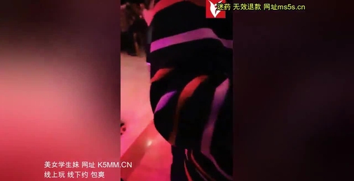 小胖哥约操齐168CM逼短裤网红级美女，花臂纹身极品美腿，深喉插嘴扛起长腿就是操，扶着屁股后入，高潮表情清晰可见